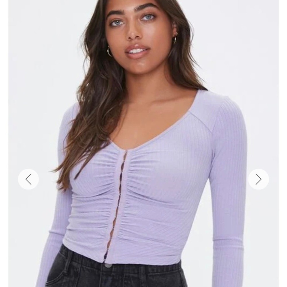 FOREVER 21 Lavender Purple Long Sleeve‎ Knit Hook Eye Front Crop Top Size Small